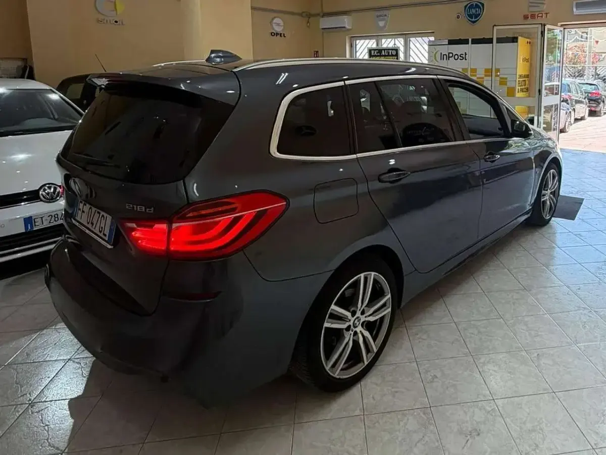 Usata BMW 218 M Sport 150 CV (110 kW) 2016 Grigio Monovolume