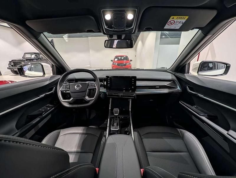 Nuova Ssangyong (KGM) Torres 163 CV (119 kW) 2025 Bianco SUV