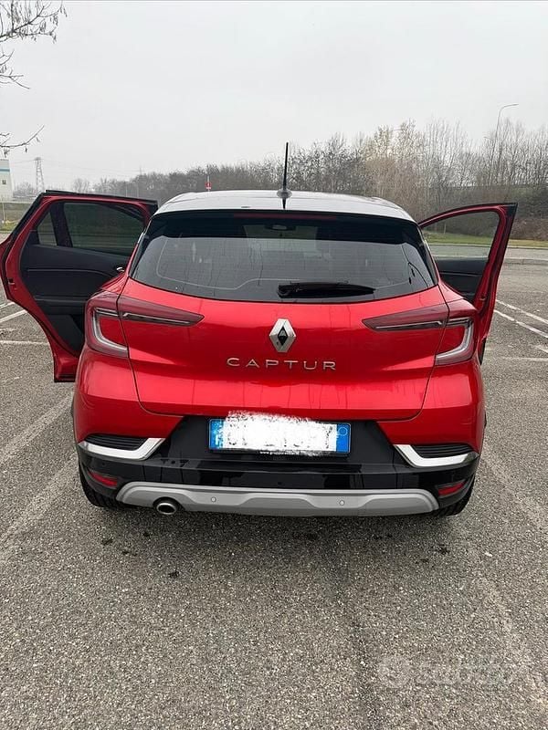 Usata Renault Captur Intens 91 CV (66 kW) 2021 Rosso SUV
