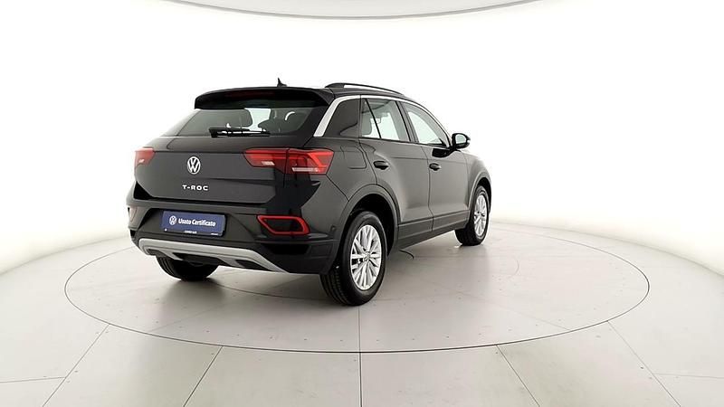 Usata VW T-Roc Life 149 CV (109 kW) 2024 Nero SUV