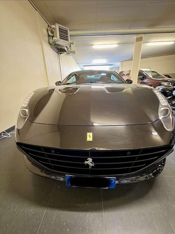 Usata Ferrari California 560 CV (411 kW) 2016 Nero Cabrio