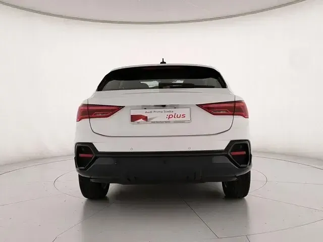 Usata Audi Q3 Sportback Business Plus 150 CV (110 kW) 2022 Bianco ibis SUV