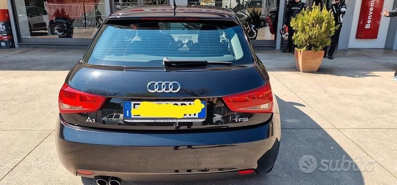 Usata Audi A1 Ambition 122 CV (89 kW) 2011 Nero Utilitaria