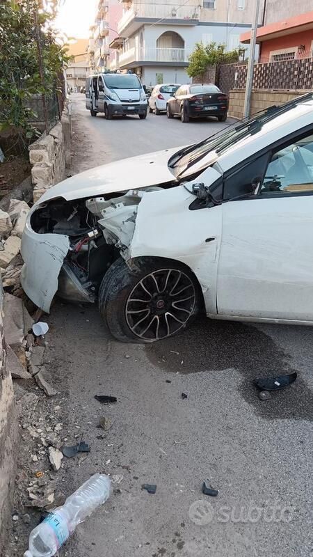 Usata Fiat Bravo 105 CV (77 kW) 2013 Utilitaria