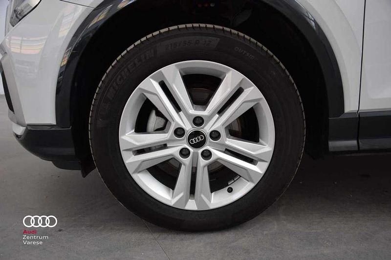 Usata Audi Q2 Advanced 116 CV (85 kW) 2022 Bianco SUV
