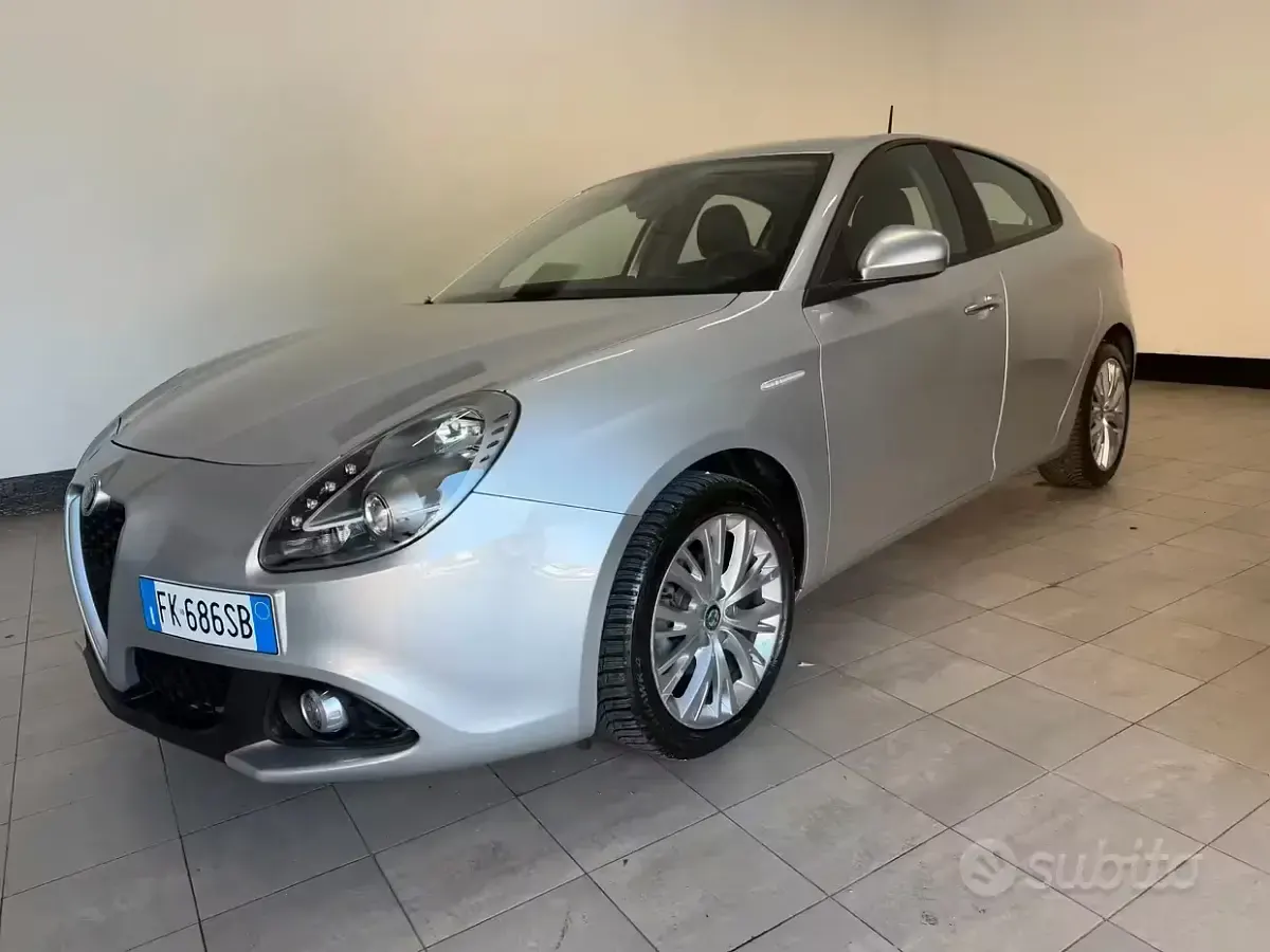 Usata Alfa Romeo Giulietta Business 120 CV (88 kW) 2017 Grigio Utilitaria