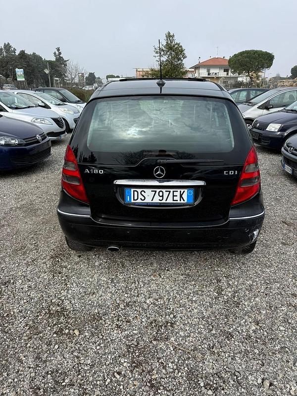 Usata Mercedes A180 Avantgarde 108 CV (79 kW) 2008 Nero Berlina