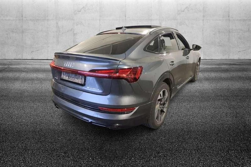 Usata Audi e-tron S-Line 158 kW (215 CV) 2022 Grigio SUV