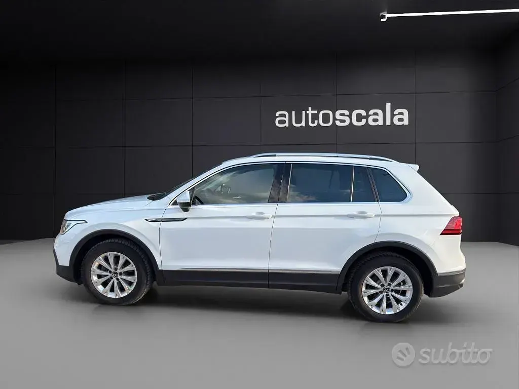 Usata VW Tiguan Life 150 CV (110 kW) 2021 Bianco SUV