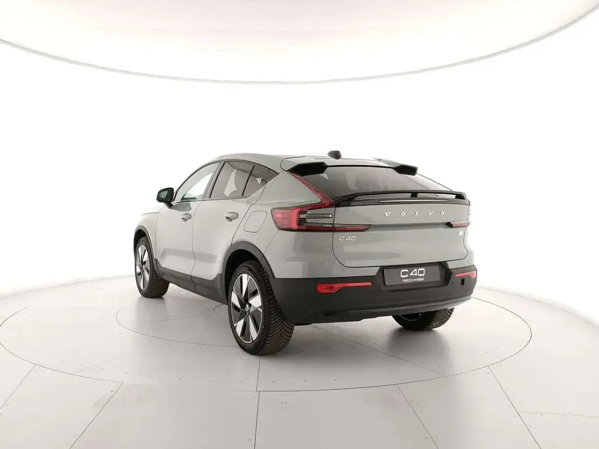 Usata Volvo EC40 Core 185 kW (252 CV) 2024 Argento SUV