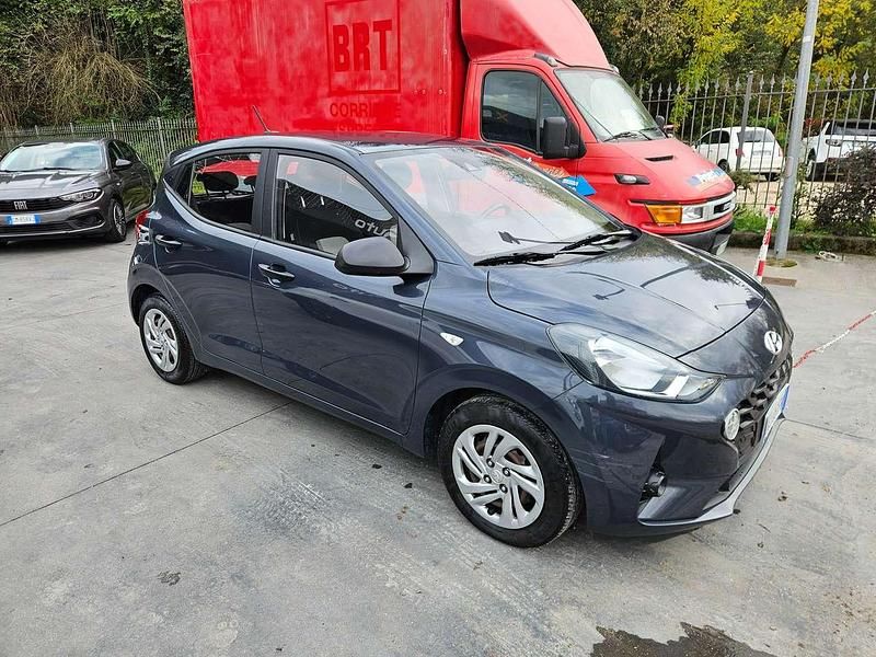 Usata Hyundai i10 Advanced 67 CV (49 kW) 2022 Aurora grey Utilitaria