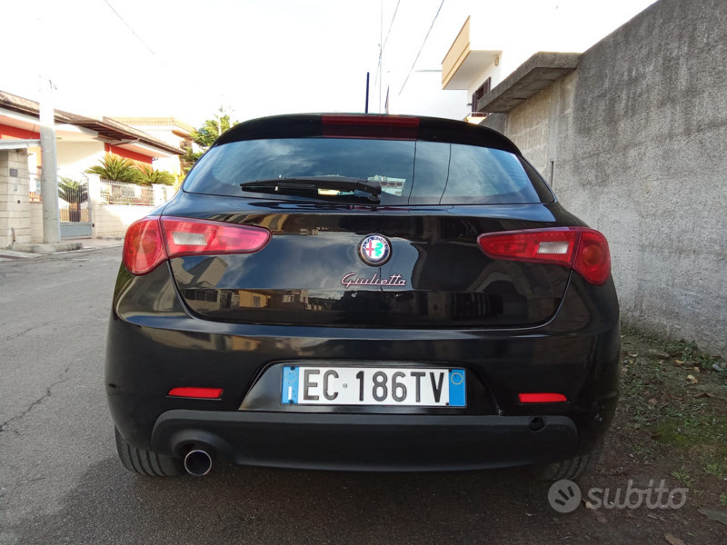 Usato 2010 Alfa Romeo Giulietta 1.6 Diesel 109 CV (4.500 €)
