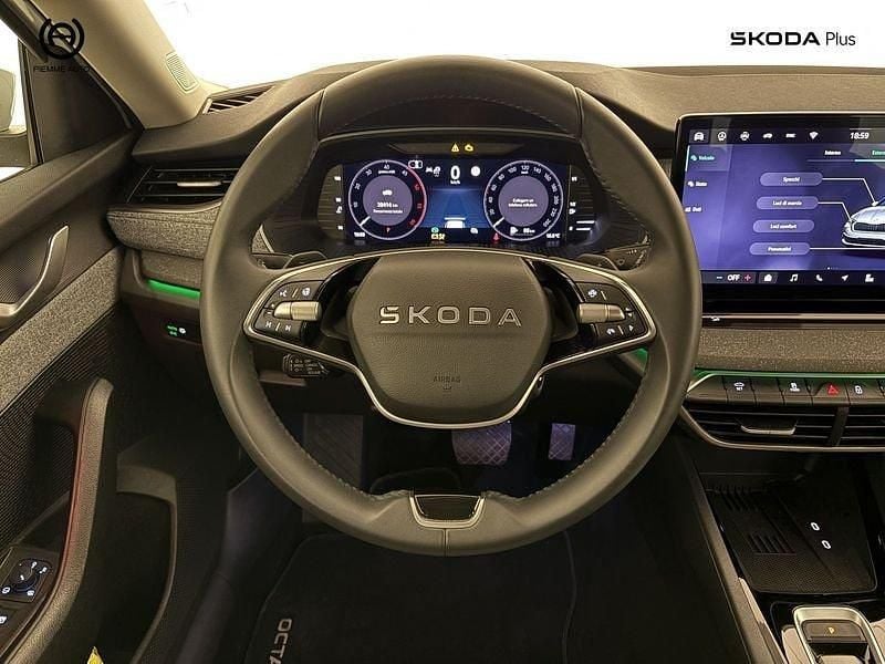 Usata Skoda Octavia Executive 150 CV (110 kW) 2025 Bianco Station wagon