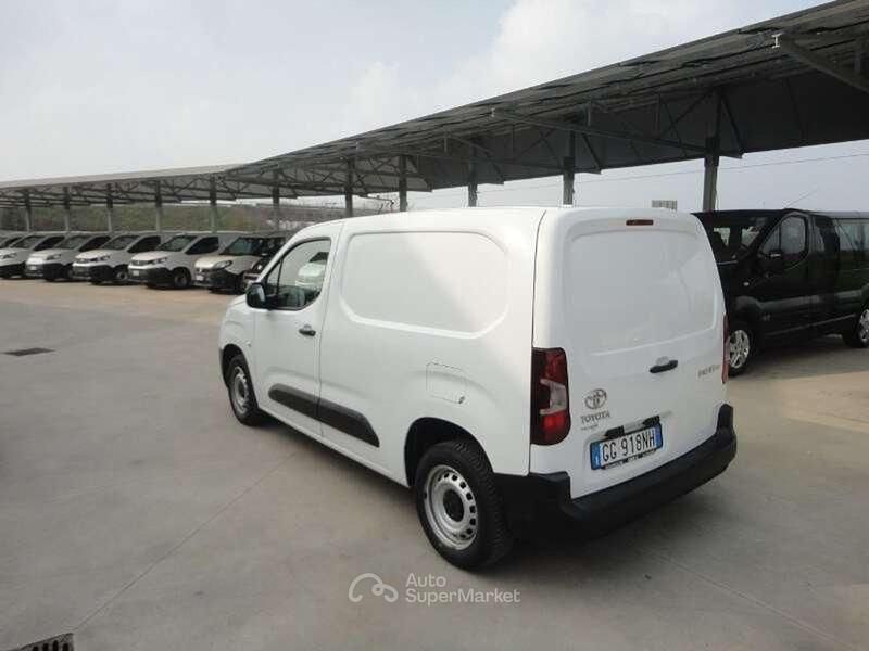 Usata Toyota Proace City City 102 CV (75 kW) 2021 Bianco Monovolume