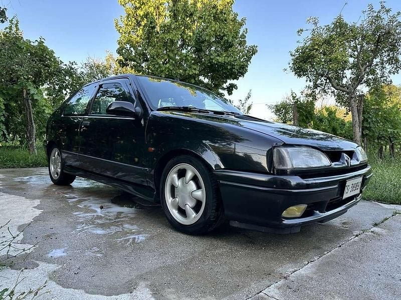 Usata Renault 19 137 CV (100 kW) 1991 Nero Coupé