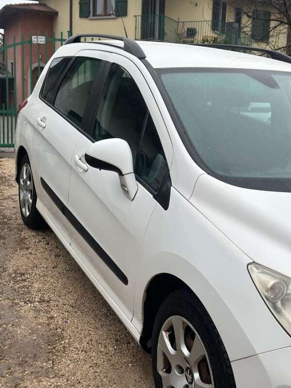 Usata Peugeot 308 111 CV (81 kW) 2011 Bianco Station wagon