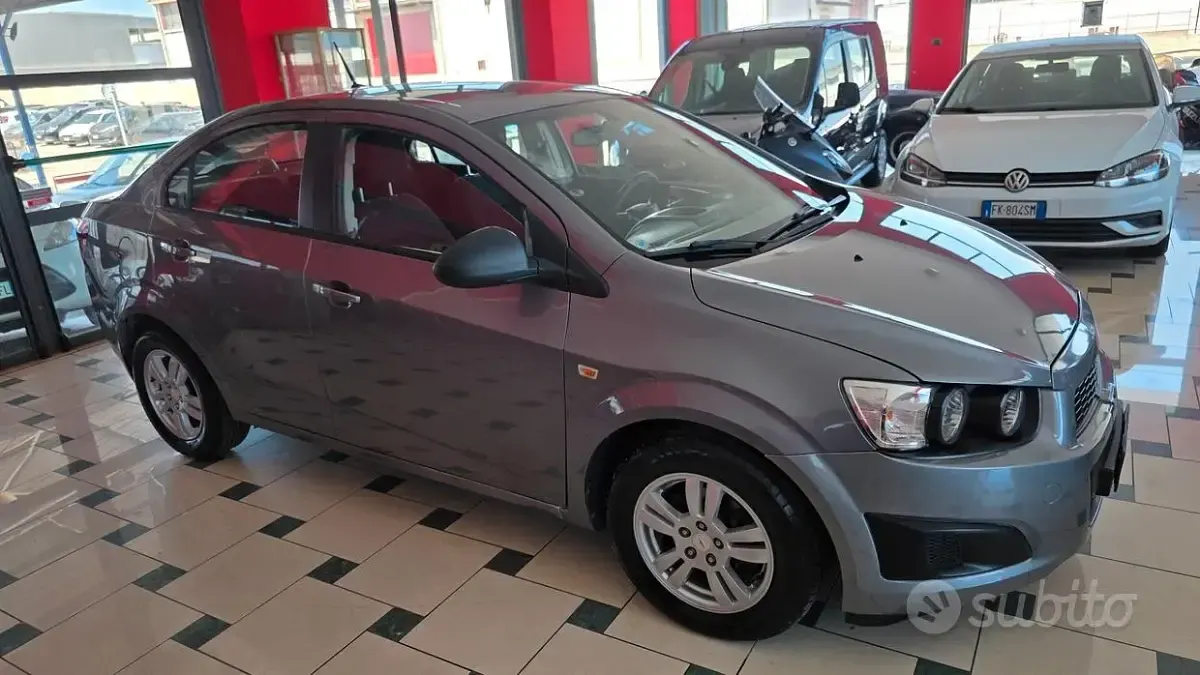 Usata Chevrolet Aveo LT 75 CV (55 kW) 2012 Berlina