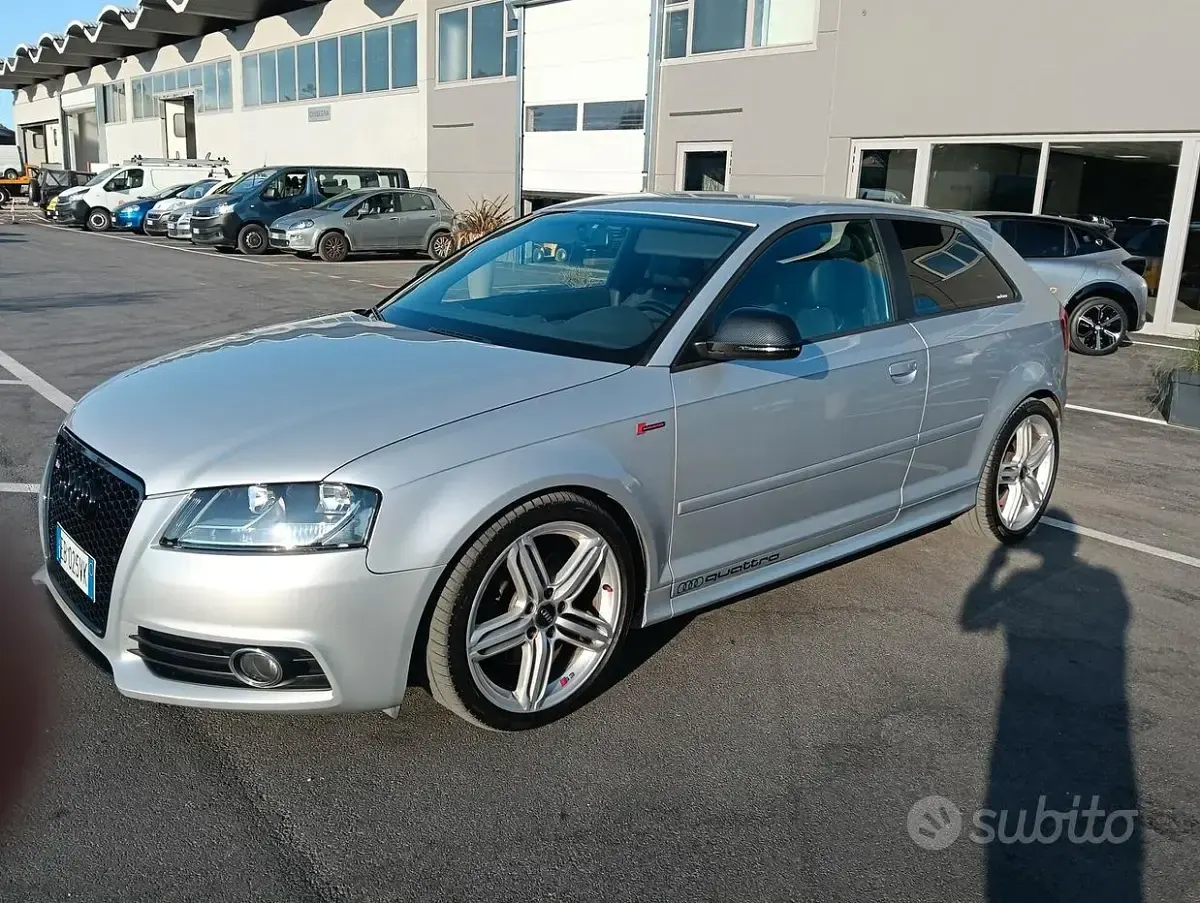 Usata Audi A3 Attraction 170 CV (125 kW) 2010 Grigio Utilitaria