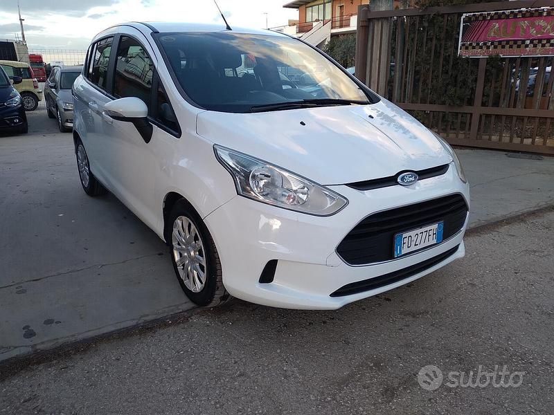 Usata Ford B-MAX Business Edition 75 CV (55 kW) 2016 Bianco Monovolume