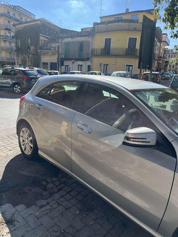 Usata Mercedes A180 Executive 109 CV (80 kW) 2013 Grigio Berlina