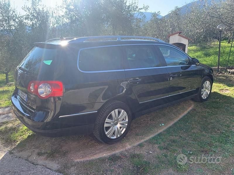 Usata VW Passat Highline 170 CV (125 kW) 2007 Nero Station wagon