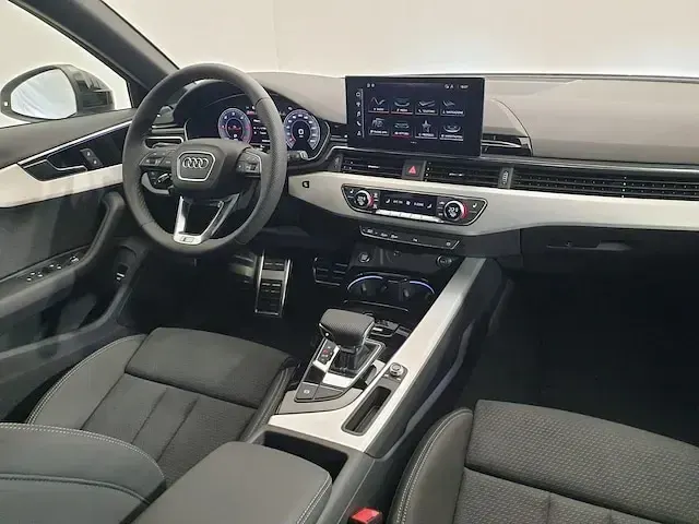 Usata Audi A4 S-Line 163 CV (119 kW) 2024 Bianco Station wagon