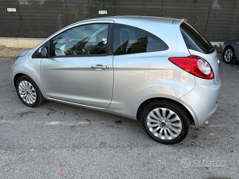 Usata Ford Ka Titanium 69 CV (50 kW) 2013 Utilitaria