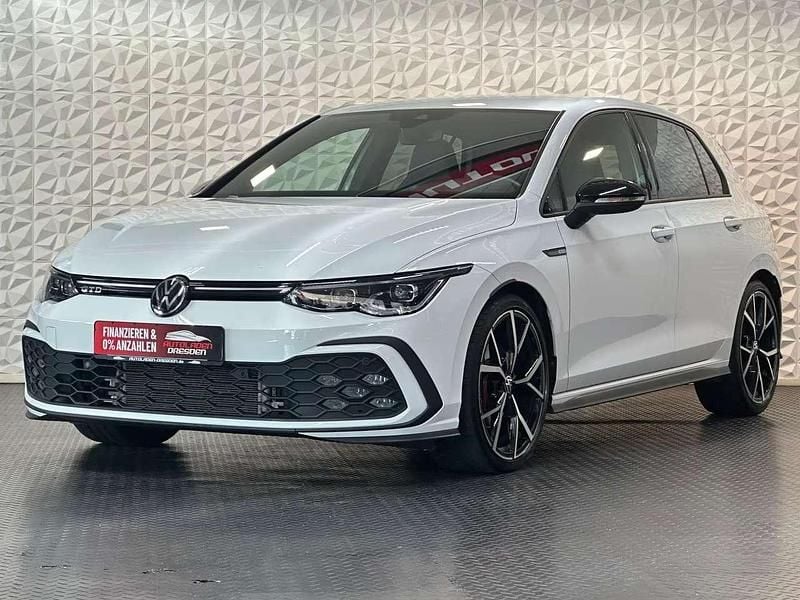 Bianco Usata 2023 VW Golf VIII Style Tre volumi | 28.500 € (Super prezzo) - Immagine 1/4