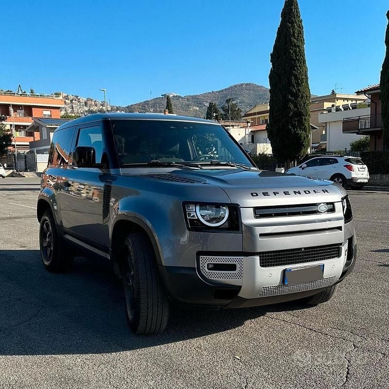 Usata Land Rover Defender SE 200 CV (147 kW) 2021 Nero SUV