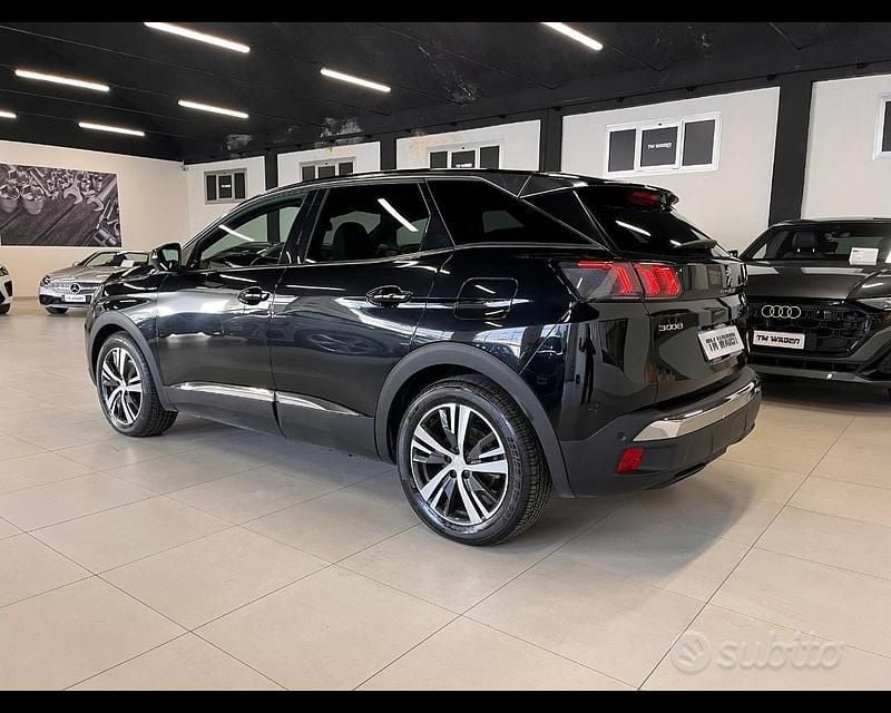 Usata Peugeot 3008 Allure 200 CV (147 kW) 2023 Nero SUV