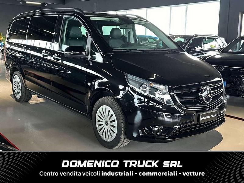 Nero Usata 2022 Mercedes Vito Furgone | 37.000 € (Cara) - Immagine 1/4