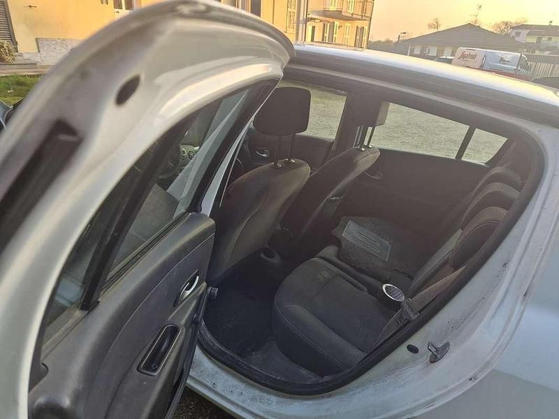 Usata Renault Clio II 54 CV (39 kW) 1998 Berlina