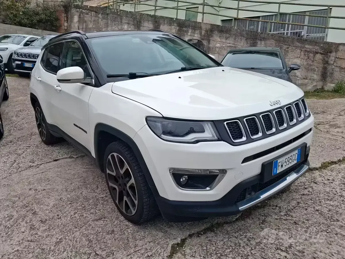 Usata Jeep Compass Limited 140 CV (102 kW) 2019 Bianco SUV