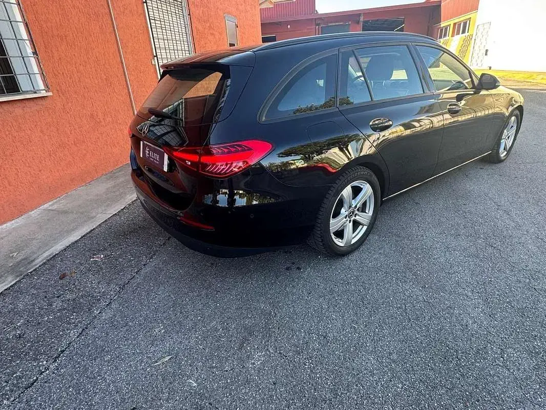 Usata Mercedes C200 Business 163 CV (119 kW) 2022 Nero Station wagon