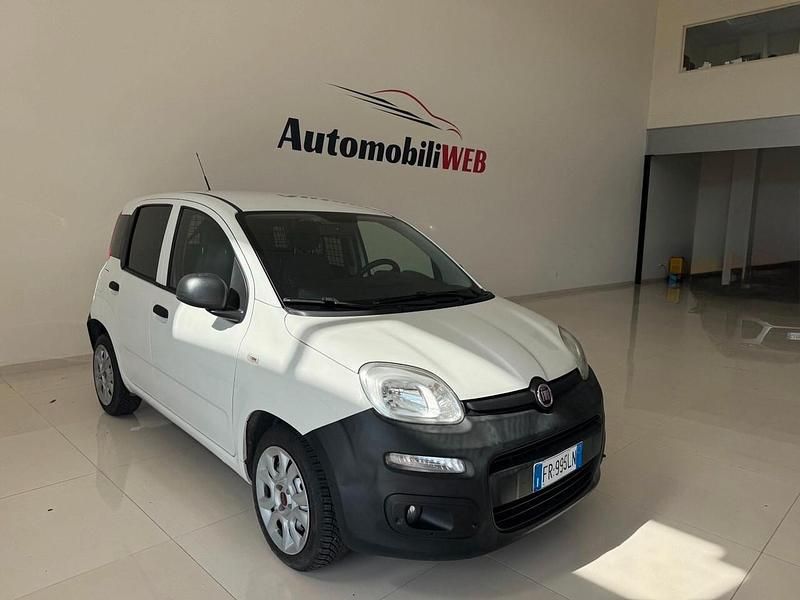 Usata Fiat Panda Pop 80 CV (58 kW) 2018 Bianco Utilitaria