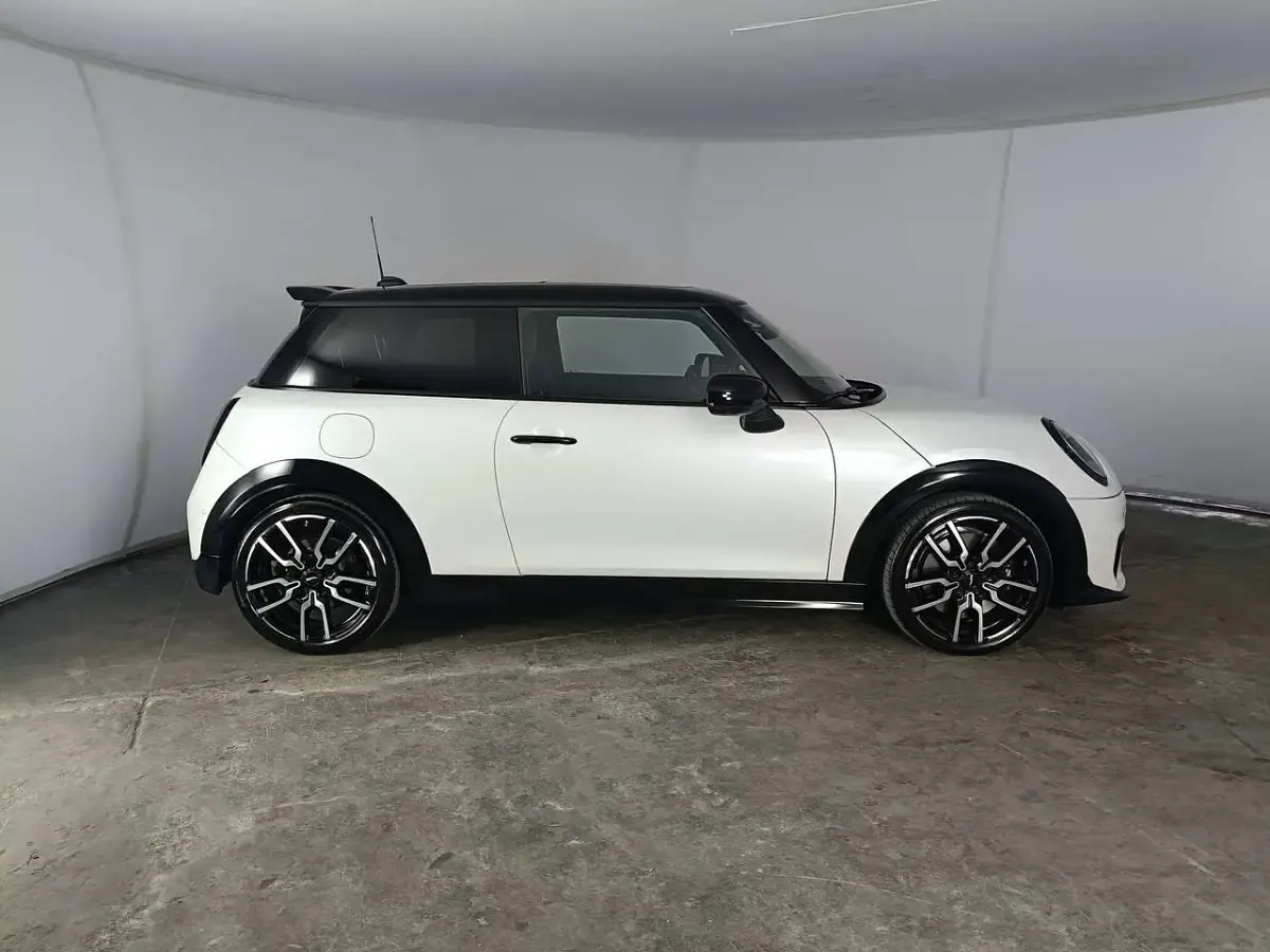 Usata Mini John Cooper Works 204 CV (150 kW) 2024 Bianco Utilitaria