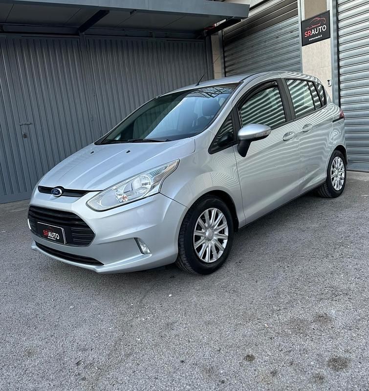 Usata Ford B-MAX Individual 95 CV (69 kW) 2015 Grigio Monovolume