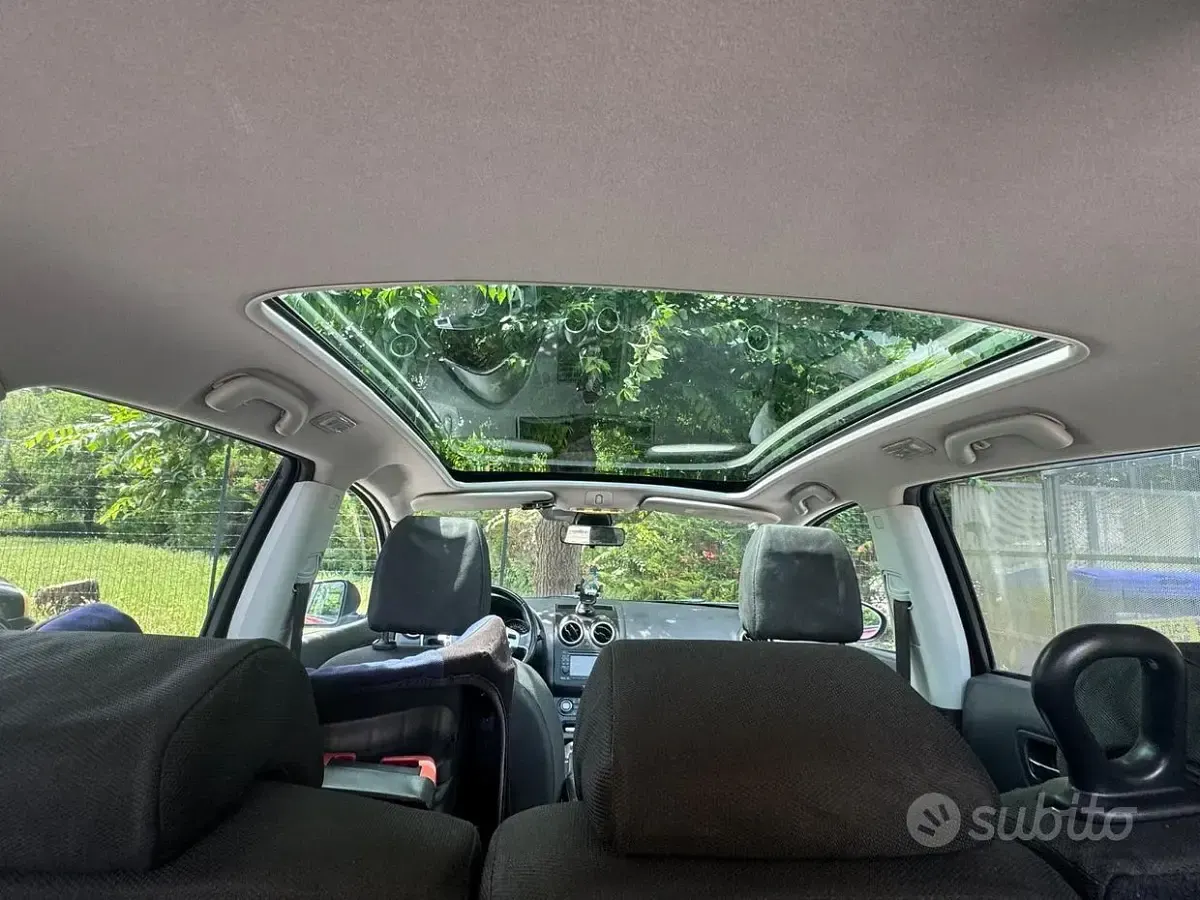Usata Nissan Qashqai 150 CV (110 kW) 2012 Rosso SUV