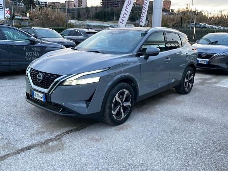 Usata Nissan Qashqai N-Connecta 140 CV (102 kW) 2022 Grigio SUV