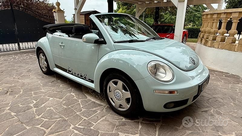 Usata VW New Beetle 105 CV (77 kW) 2005 Utilitaria