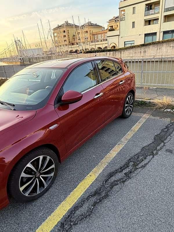 Usata Fiat Tipo Lounge 120 CV (88 kW) 2018 Rosso Berlina