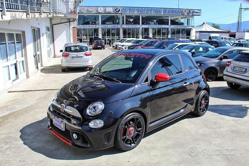 Usata Abarth 595 Pista 162 CV (119 kW) 2018 Nero Utilitaria
