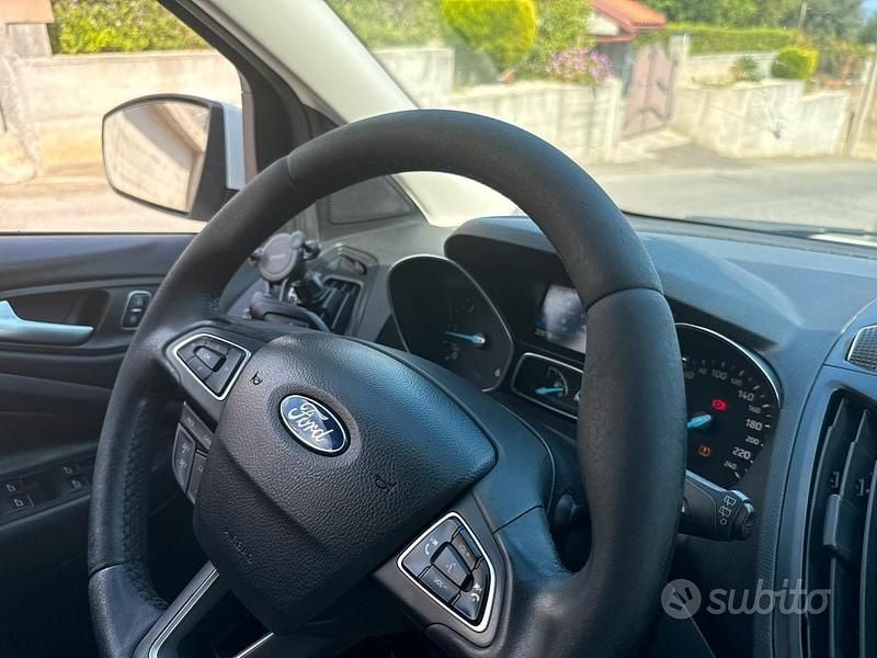 Usata Ford Kuga Business Edition 120 CV (88 kW) 2018 Bianco SUV