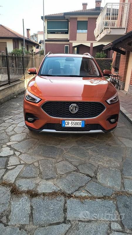 Usata MG ZS Luxury 111 CV (81 kW) 2023 Berlina