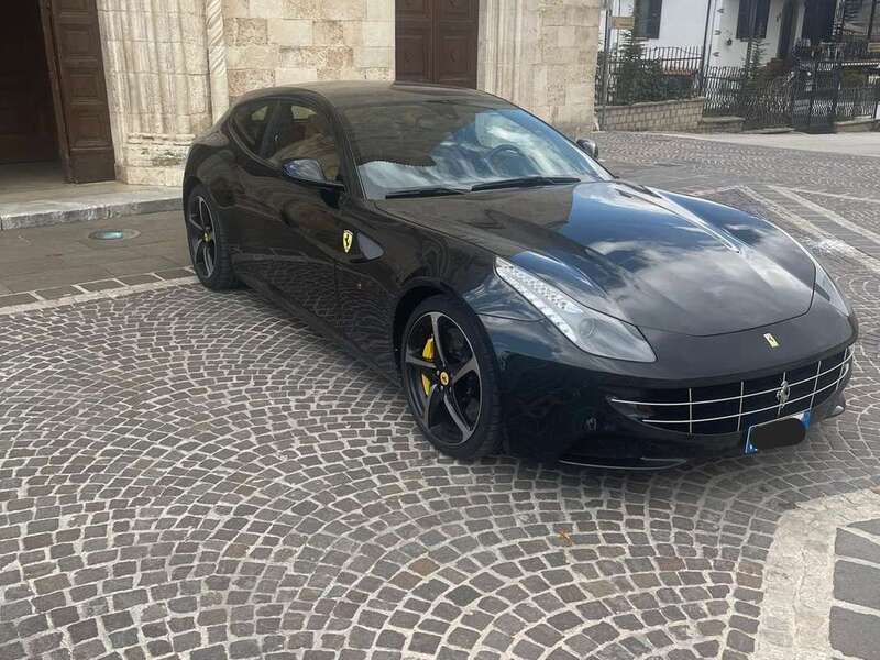 Usata 2014 Ferrari FF Station wagon | 175.000 € (Molto cara) - Immagine 1/4