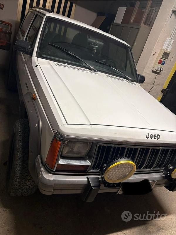 Usata Jeep Cherokee 1993 Bianco SUV