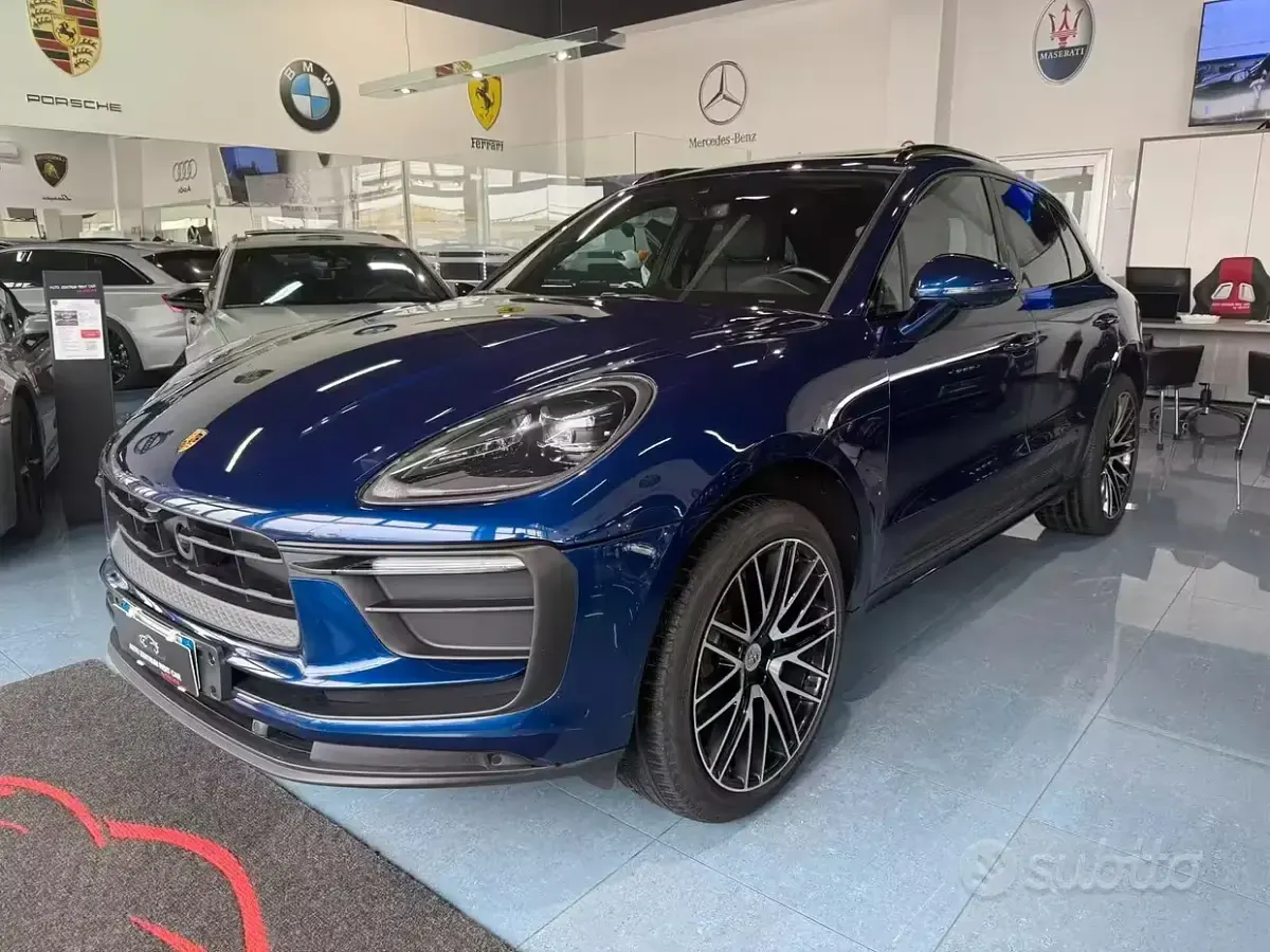 Usata Porsche Macan 265 CV (194 kW) 2021 Blu/azzurro SUV