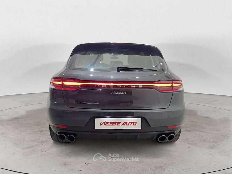 Usata Porsche Macan 250 CV (183 kW) 2019 Gray SUV