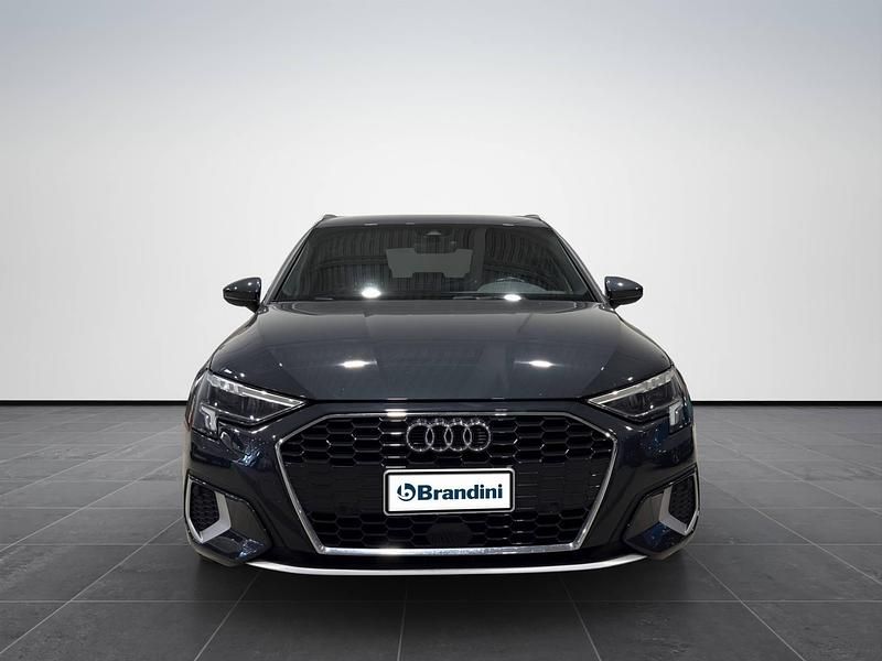 Usata Audi A3 Advanced 150 CV (110 kW) 2022 Grigio medio met Berlina