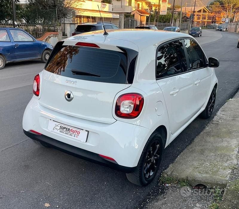 Usata Smart ForFour Passion 70 CV (51 kW) 2019 Bianco Utilitaria